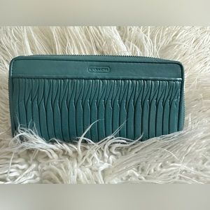 Coach wallet/clutch, teal